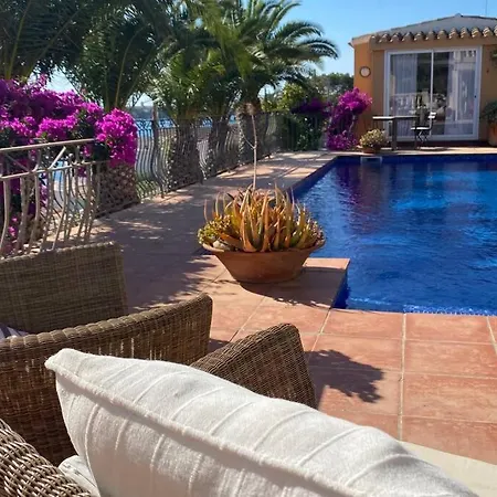 Lovely Family Sleeps 8, With Stunning Views Вилла *